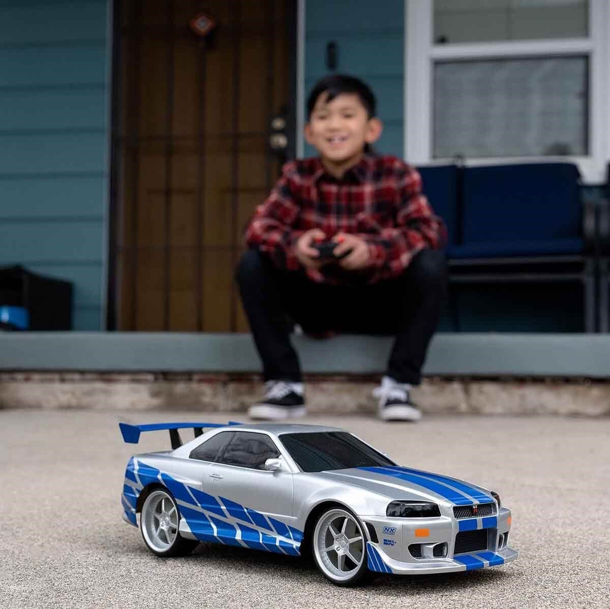 00009772 SUN-SIM-JDA-R/C ARABA 1/24 FAST FURIOUS NISSAN SKYLINE GTR 2.4GHZ.FASTF)