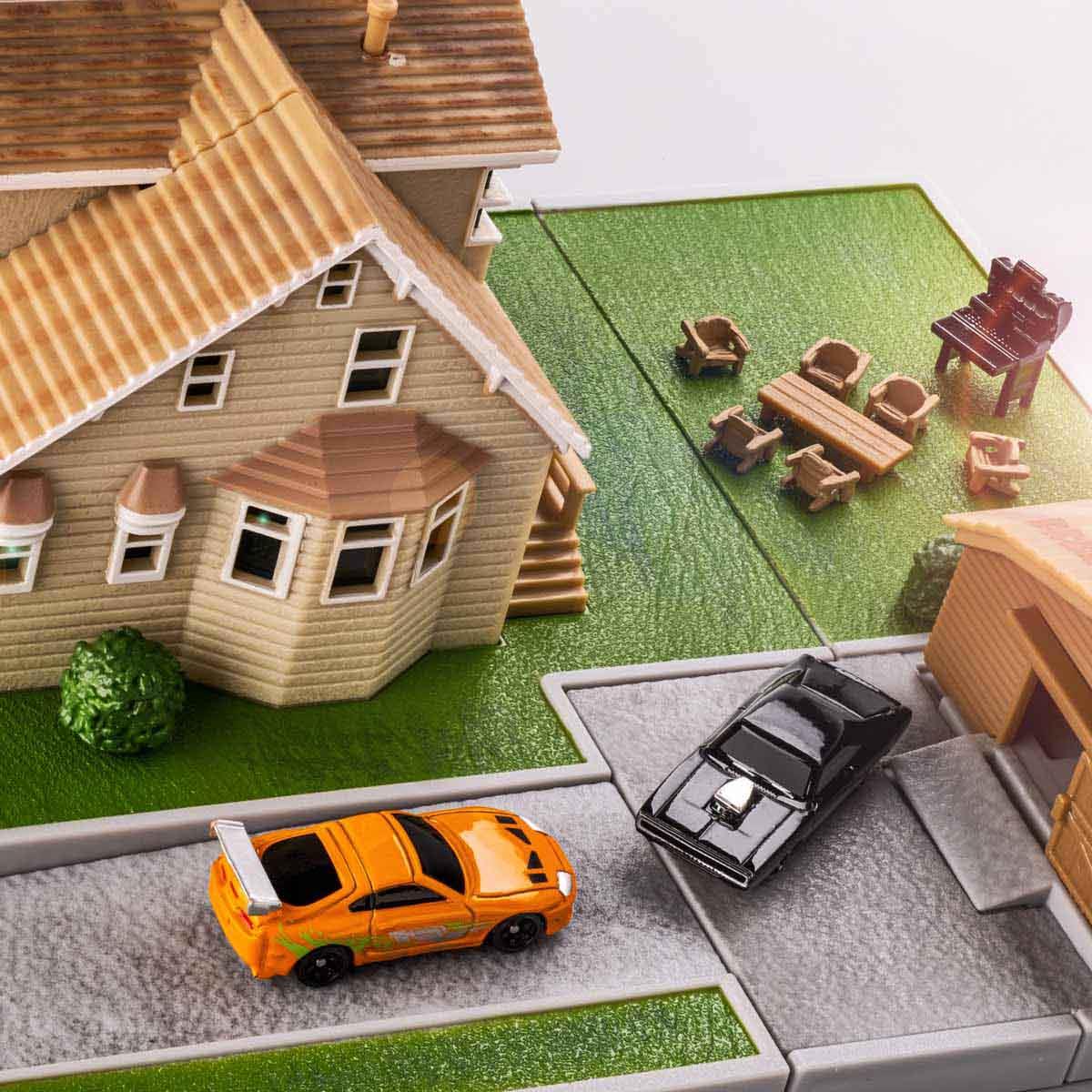 253203081 JADA F&F NANO DOM'S HOUSE DIORAMA