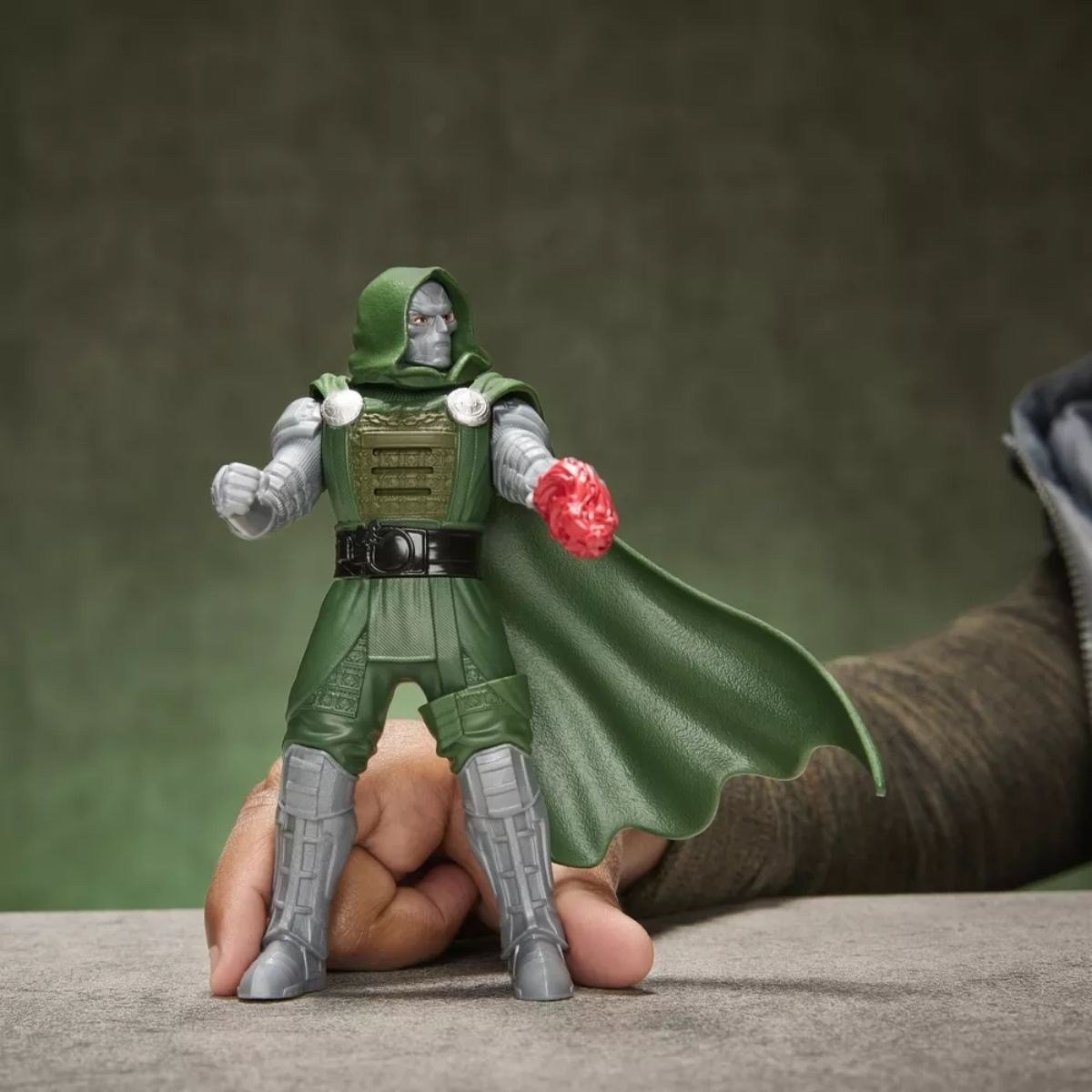Avengers Doomsday Doctor Doom Action FX Figür G3522