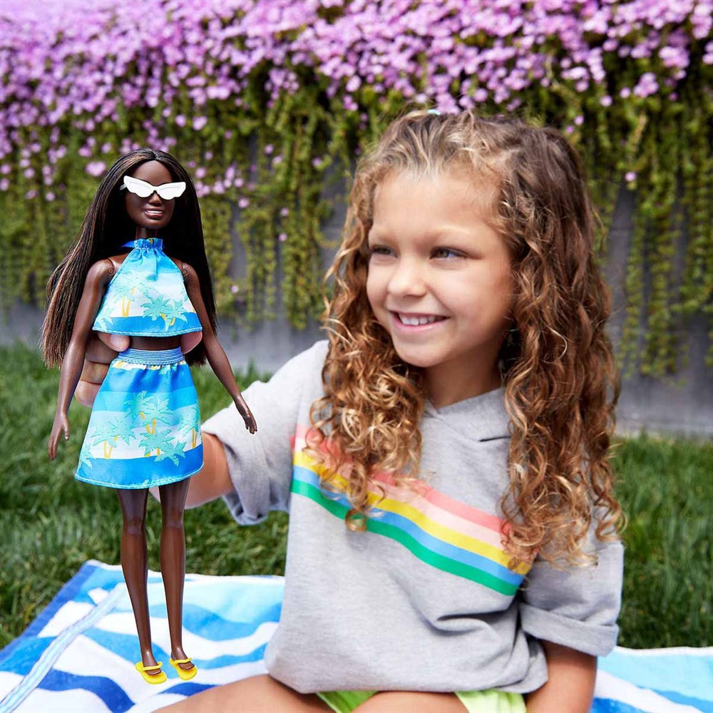 Barbie Bebek Serisi GRB35