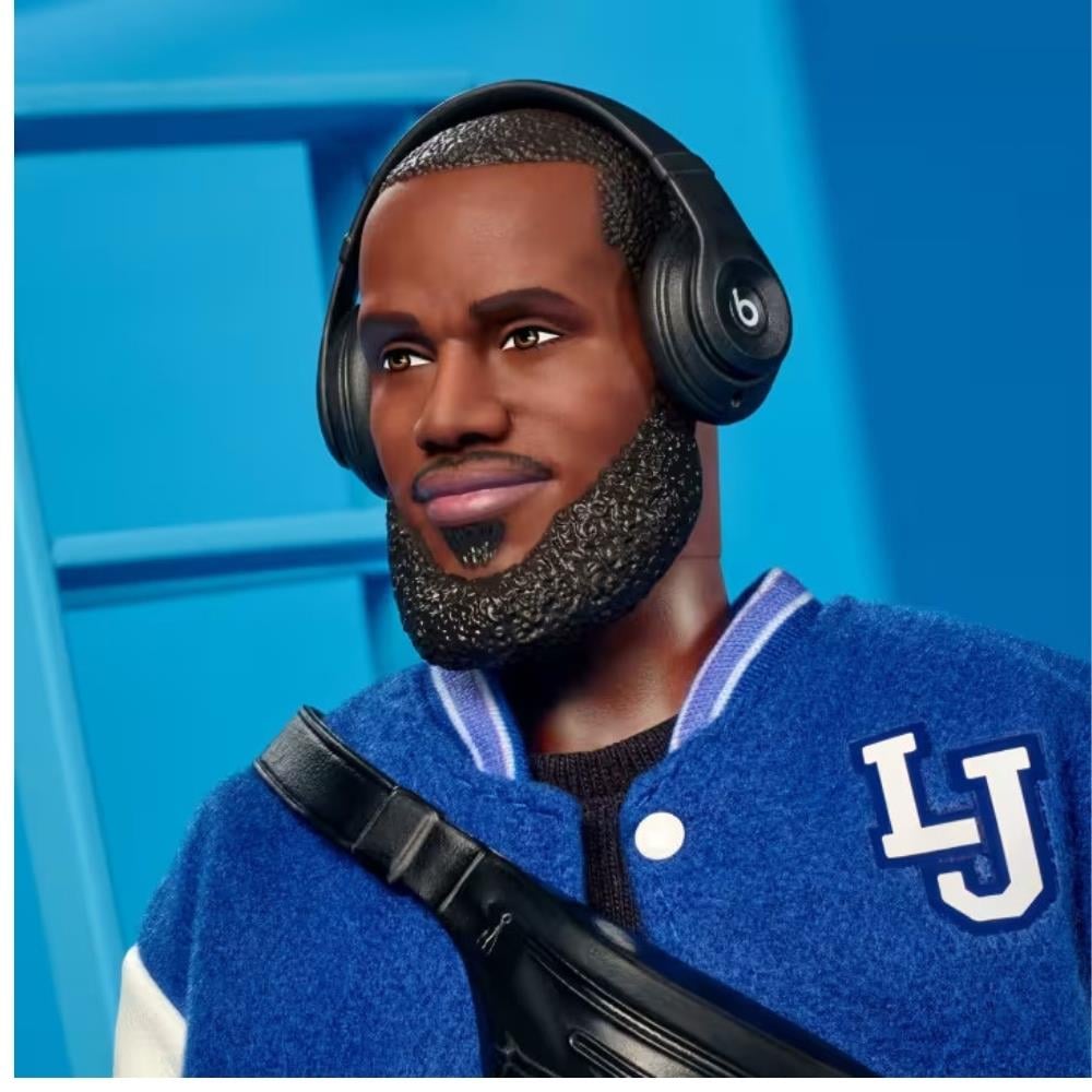 Barbie Signature LeBron James Kenbassadors Bebek HRM33