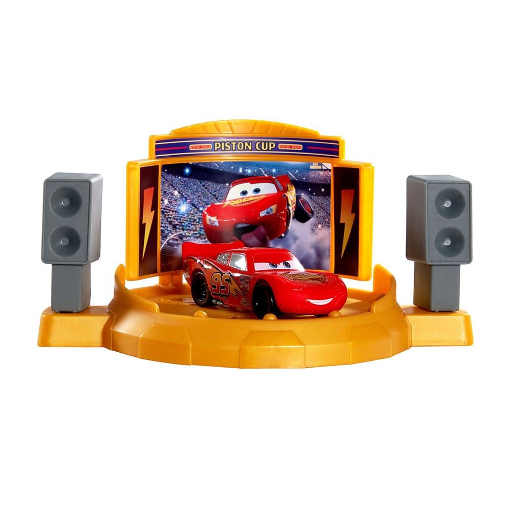 Cars Maceraya Başlangıç Oyun Seti JDJ02