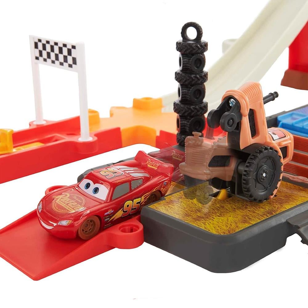 Cars Yarış Heyecanı Oyun Seti HDN02