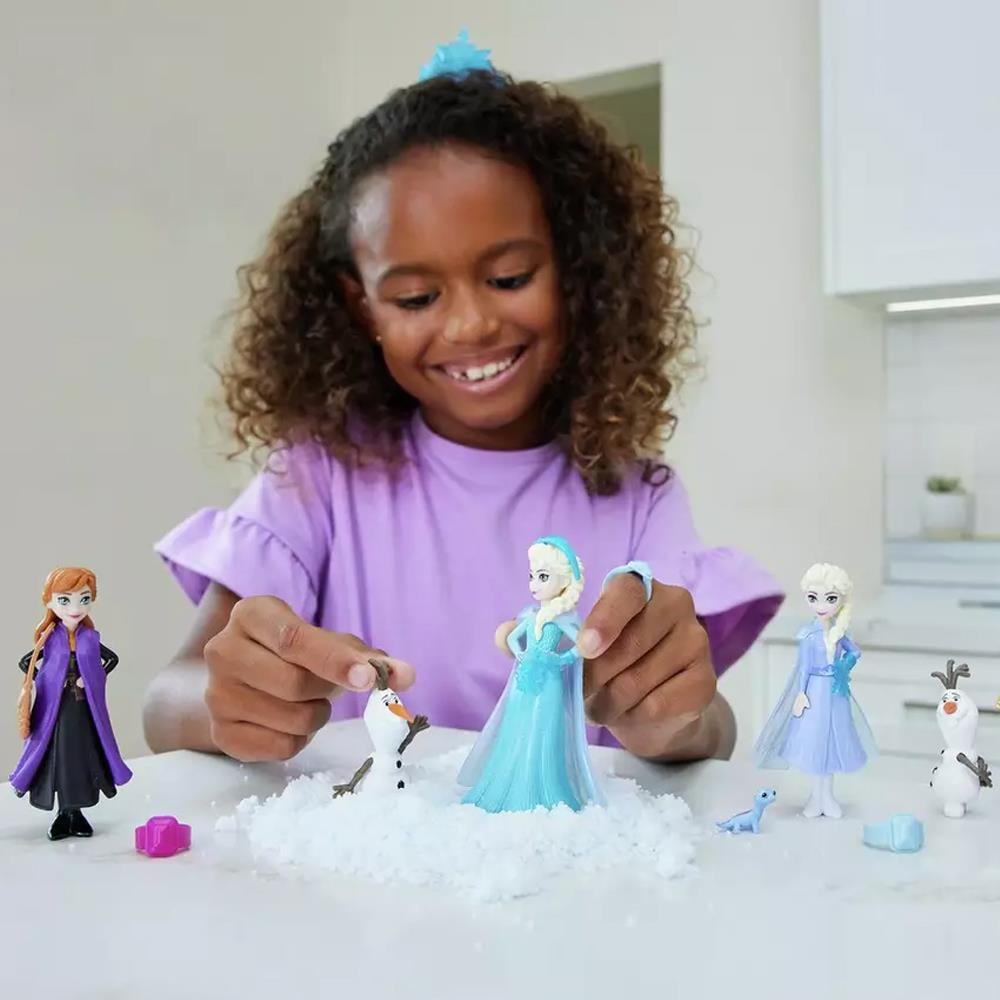 Disney Karlar Ükesi Color Reveal Renk Değiştiren Prenses Bebekler Sürpriz Paket HMB83