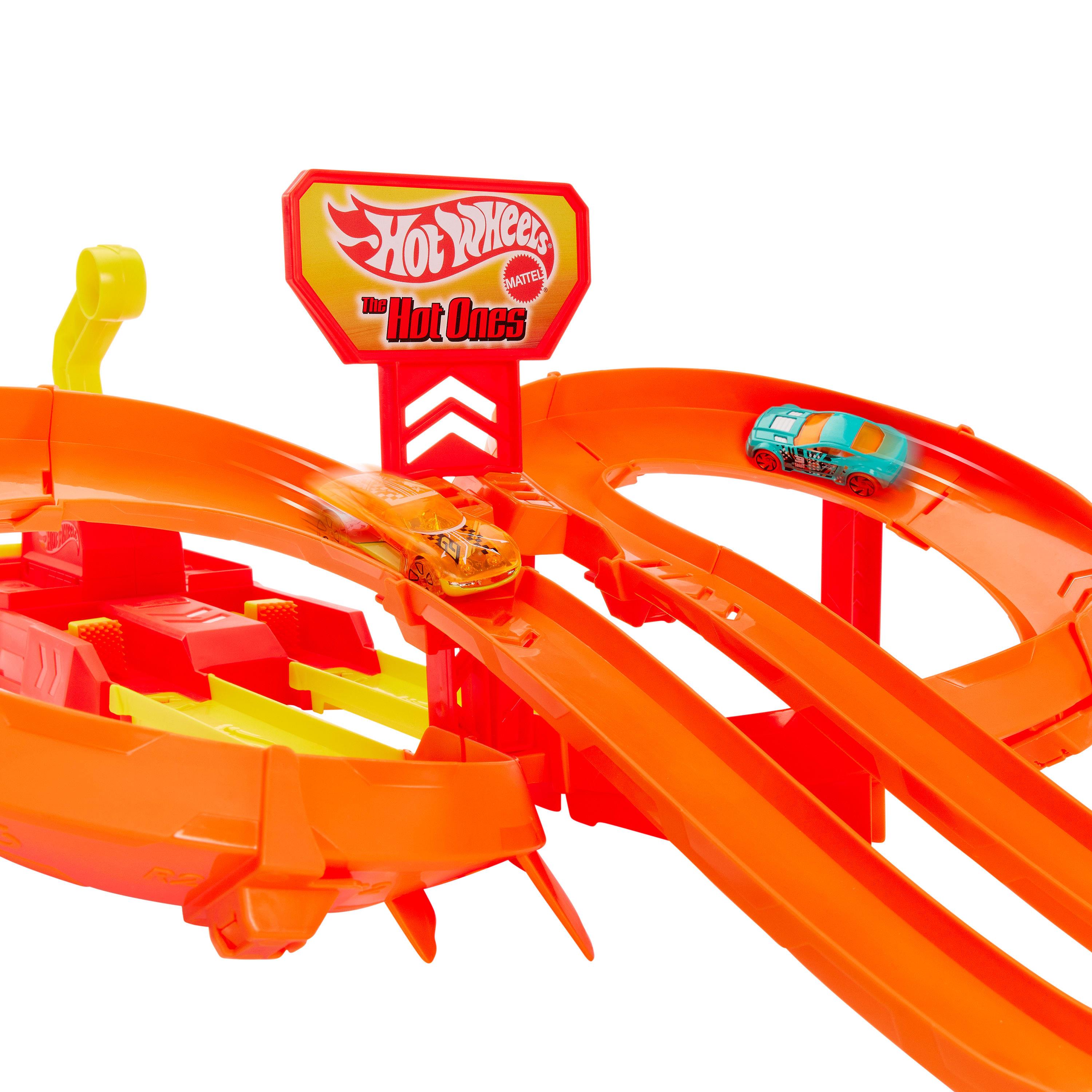 Hot Wheels Ralli Kazası Yarış Pisti Seti Oyuncak JFD11
