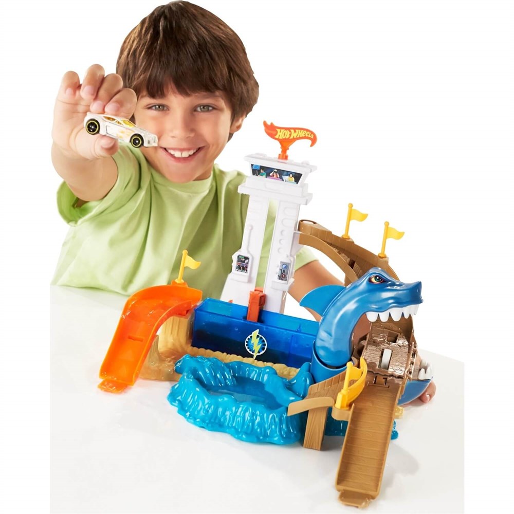 Hot Wheels Renk Değiştiren Araçlar Sharky Yarış Seti