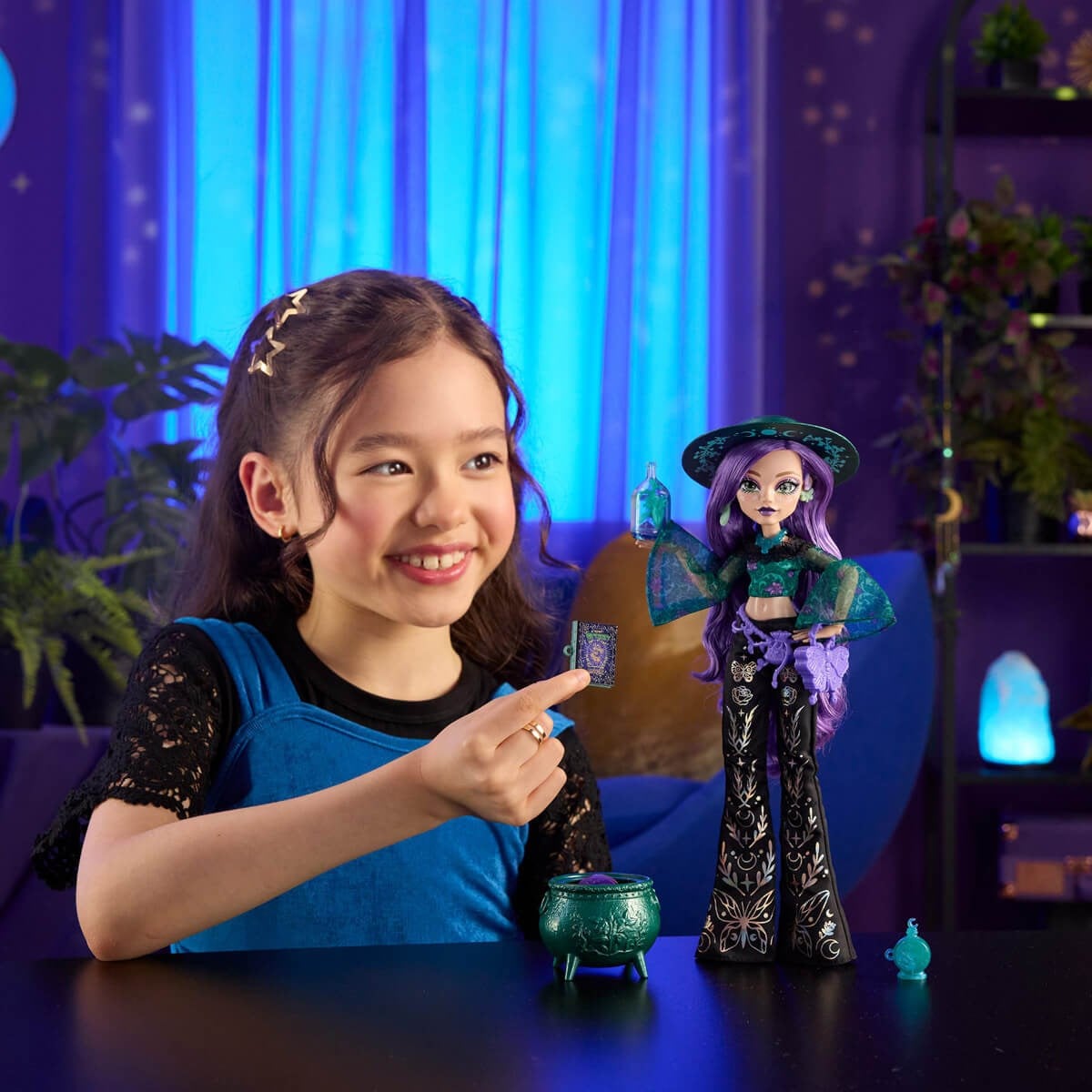 JMB92 MH MOTH DOLL 4