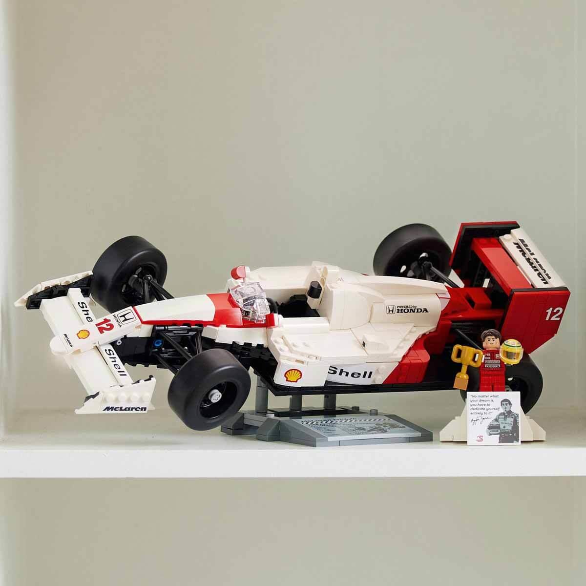 LAD10330 MCLAREN MP4/4 & AYRTON SENNA