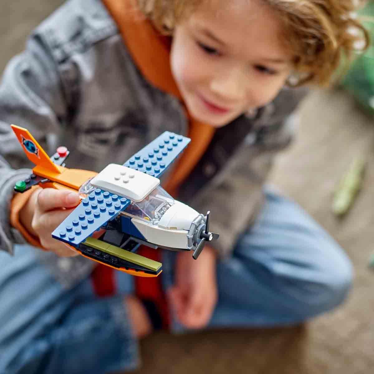 Lego City Orman Kaşifinin Deniz Uçağı 60425 - 6 Yaş ve Üzeri Çocuklar için Yaratıcı Oyuncak Yapım Seti