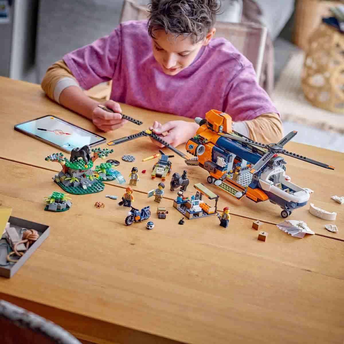 Lego City Orman Kaşifinin Helikopteri Kamp Yerinde 60437 881 Parça