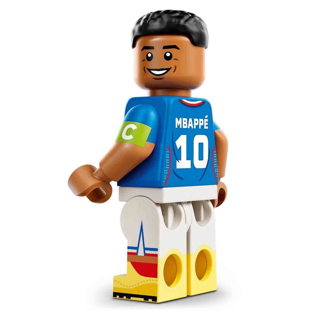 Lego Editions Kylian Mbappé – Unutulmaz Futbol Anları 43013 - 10 Yaş ve Üzeri Çocuklar için Dekoratif Futbol Modeli Yapım Seti (490 Parça)