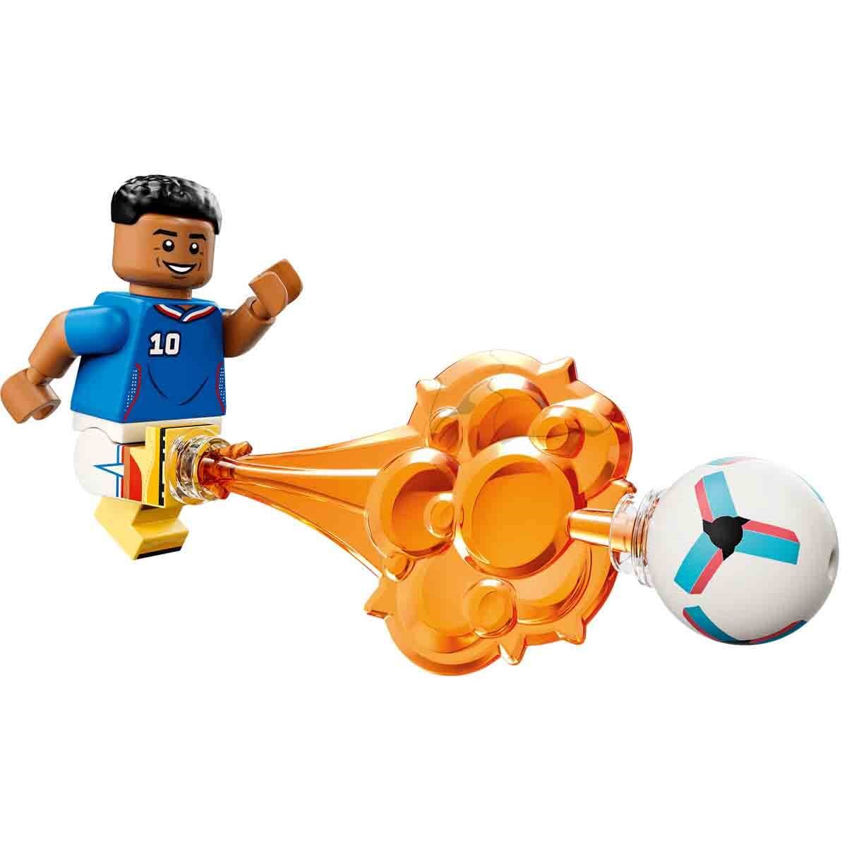 Lego Editions Kylian Mbappé – Unutulmaz Futbol Anları 43013 - 10 Yaş ve Üzeri Çocuklar için Dekoratif Futbol Modeli Yapım Seti (490 Parça)