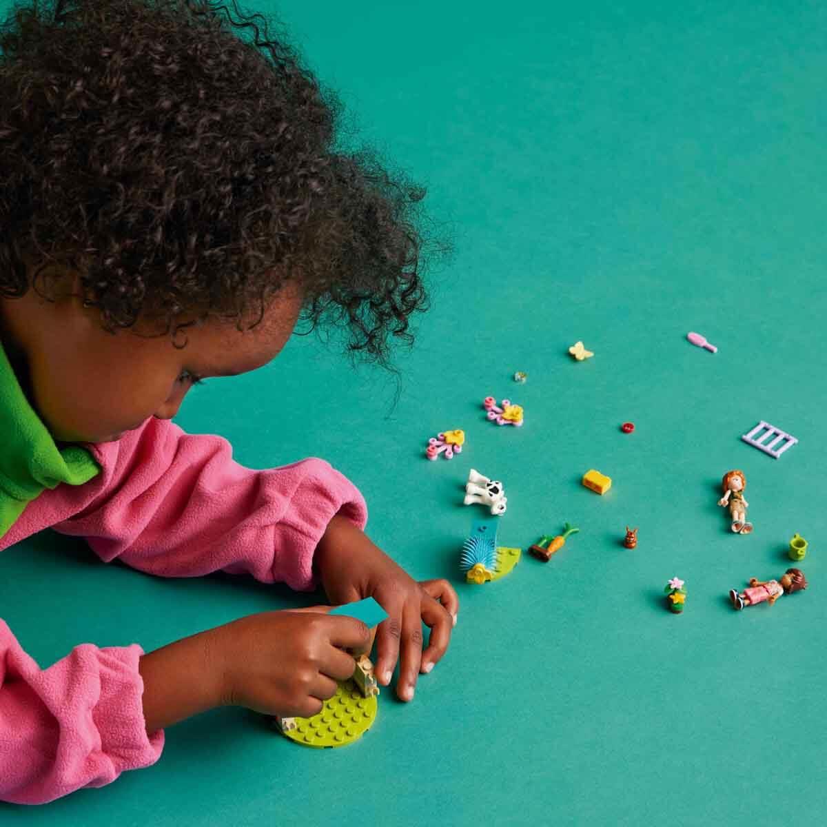 Lego Friends Autumn'un Dana Ahırı 42607 - 5 Yaş ve Üzeri Çocuklar için Çiftlik Hayvanları İçeren Yaratıcı Oyuncak Yapım Seti 79 Parça