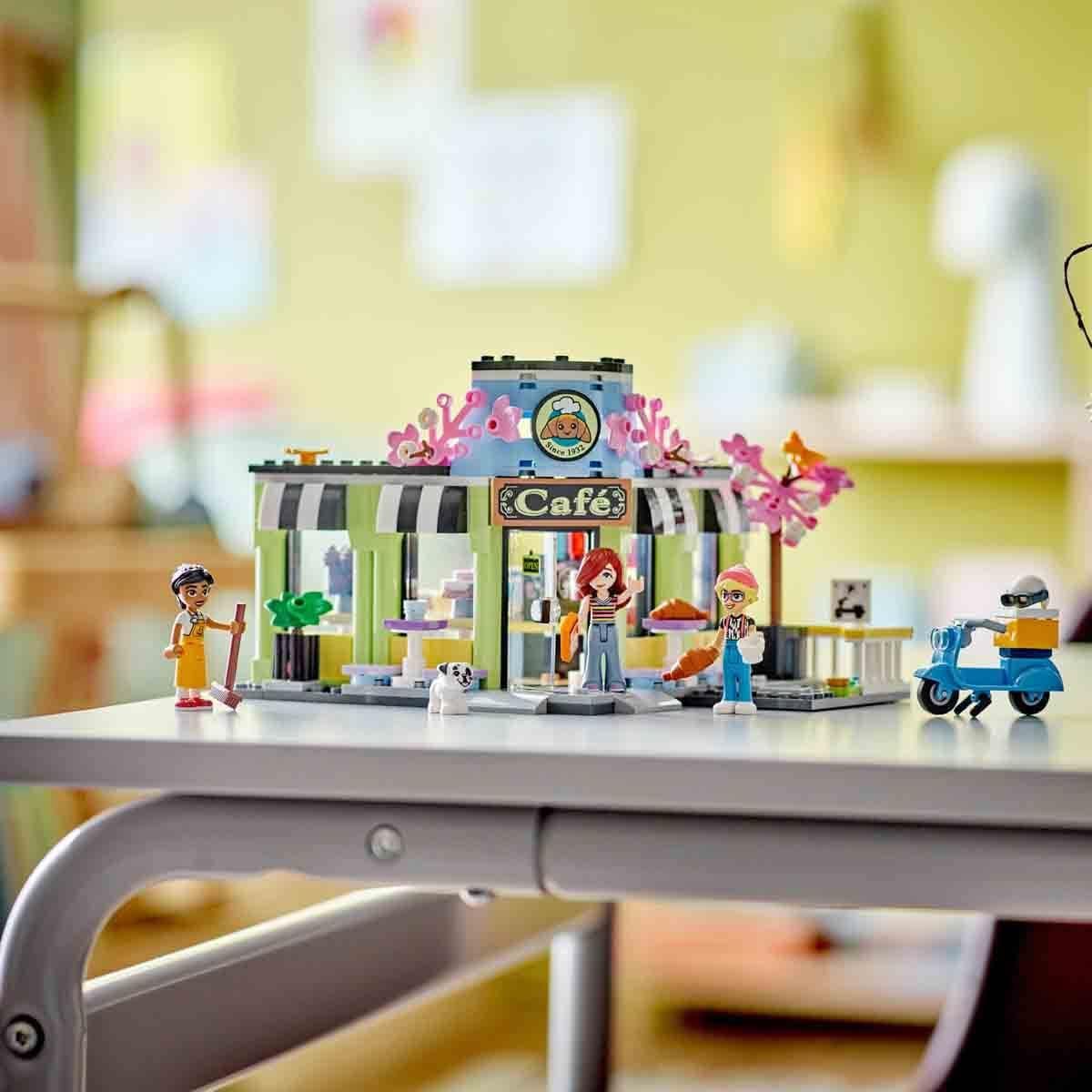 Lego Friends Heartlake City Kafe'si 42618 426 Parça