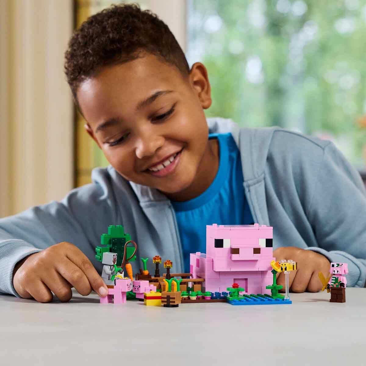 Lego Minecraft Yavru Domuz Evi 21268