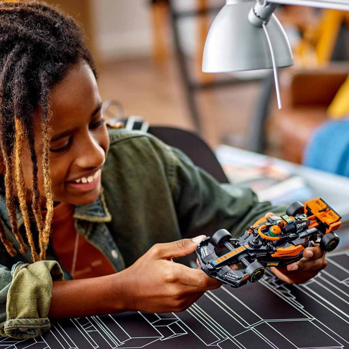 Lego Speed Champions 2023 McLaren Formula 1 Yarış Arabası 76919