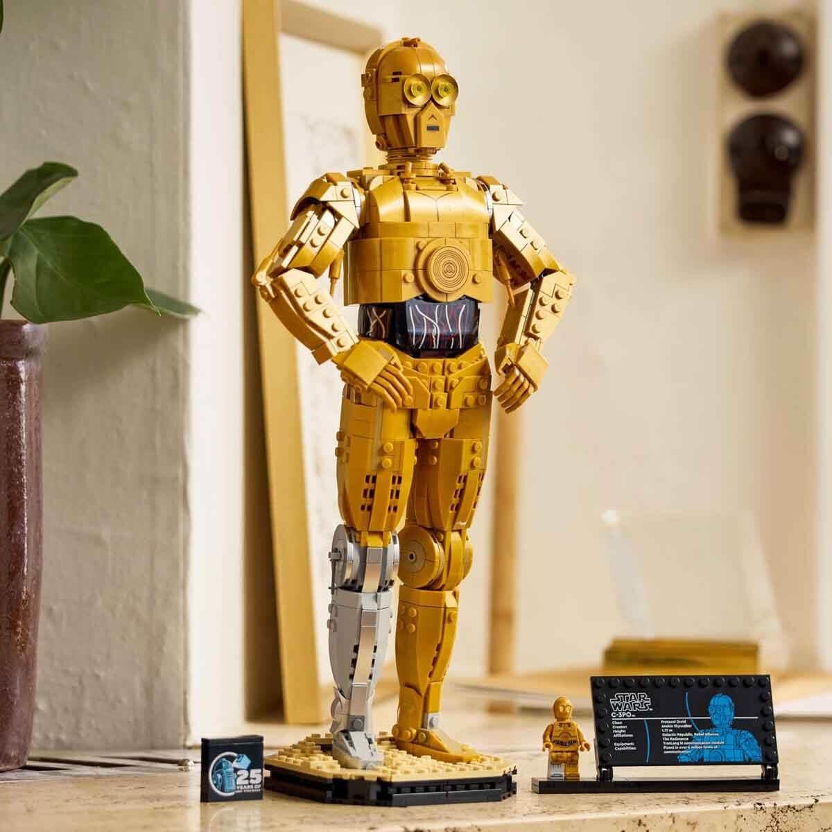 Lego Star Wars Droid Figürü C-3PO 75398