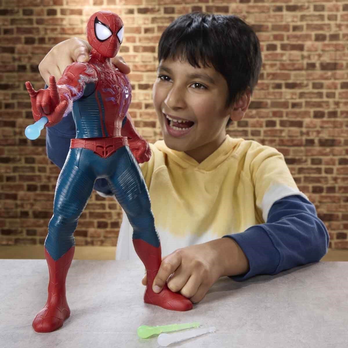 Sesli ve Işıklı Brand New Day Spider-Man Aksiyon Figürü G3408