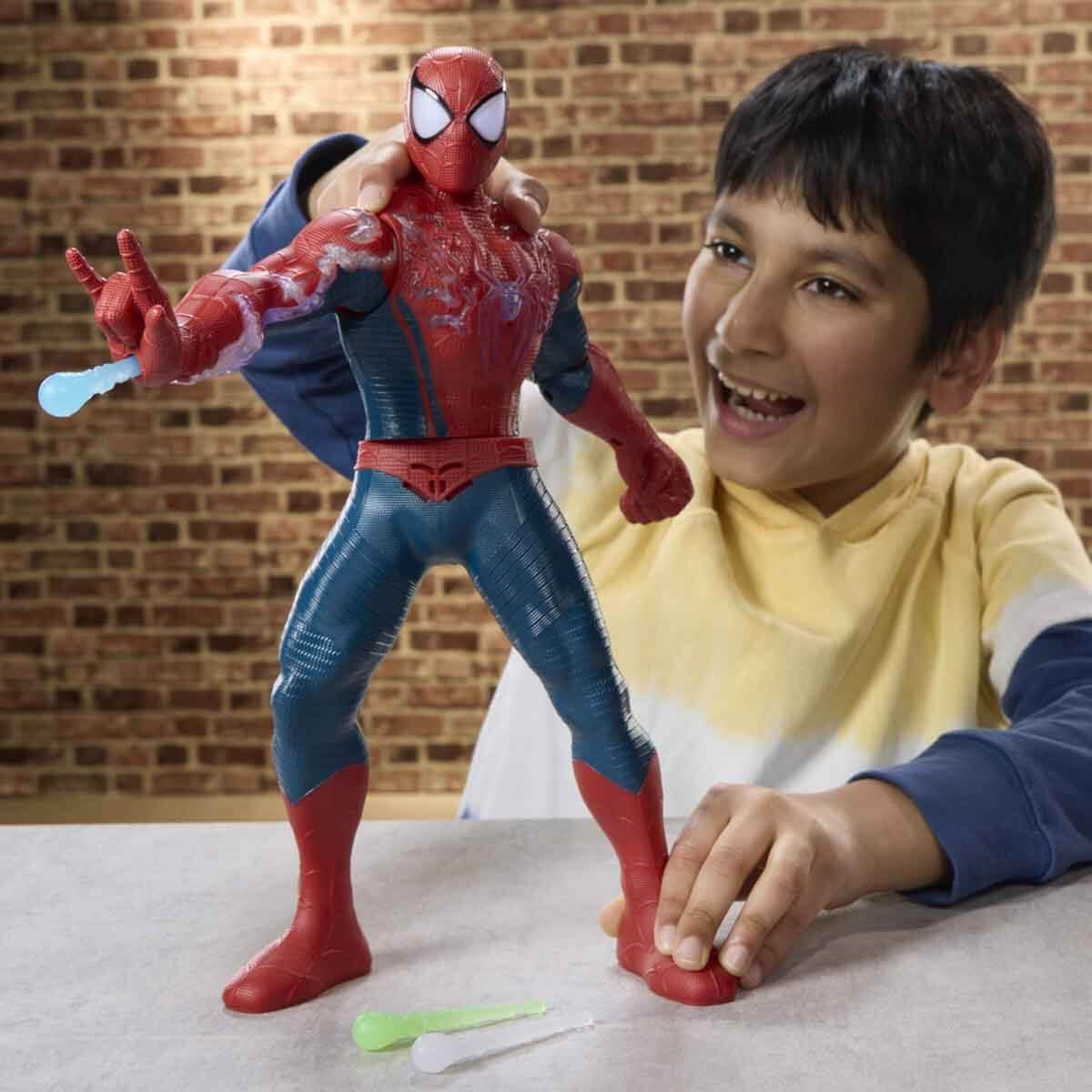 Sesli ve Işıklı Brand New Day Spider-Man Aksiyon Figürü G3408