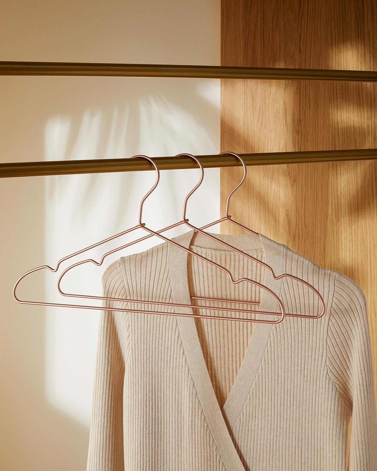 3'lü Pembe Altın Rengi Metal Giysi Askısı 22 x 41 x 0.4 cm