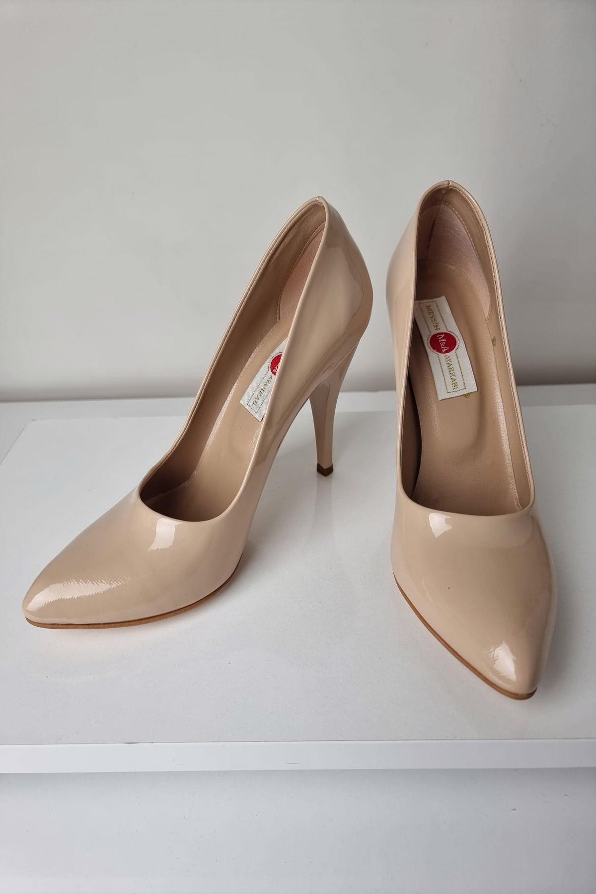 1140 Kadın Stiletto Topuklu Ayakkabı Bej Rugan