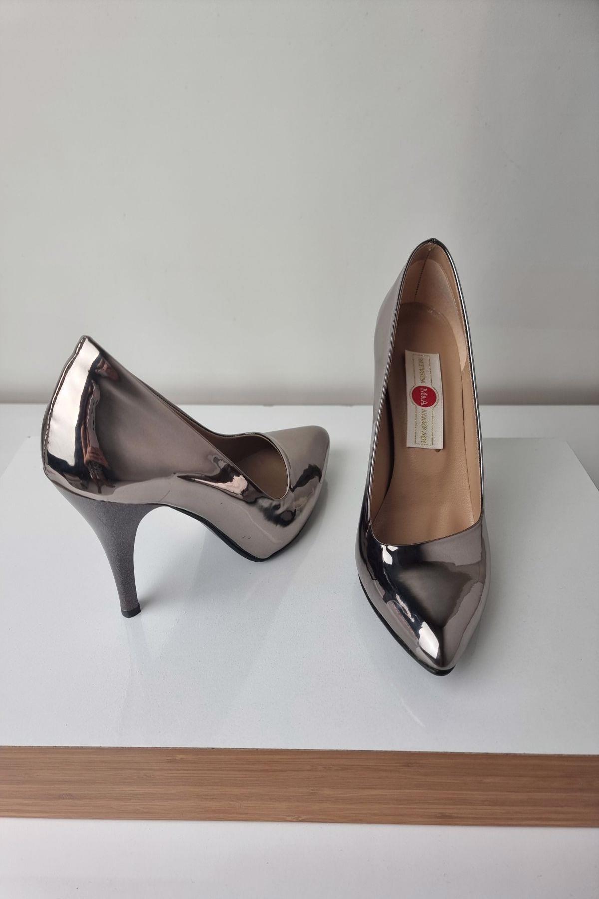 1150 Kadın Stiletto Topuklu Ayakkabı Platin Ayna