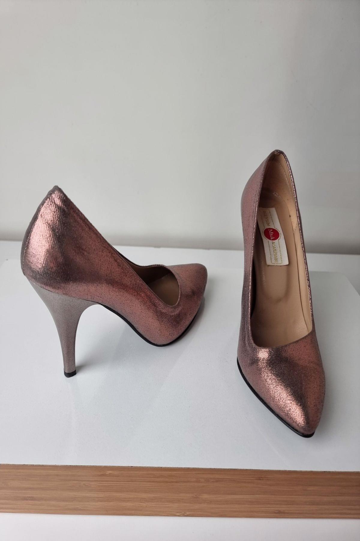 1150 Kadın Stiletto Topuklu Ayakkabı Platin Sıvama