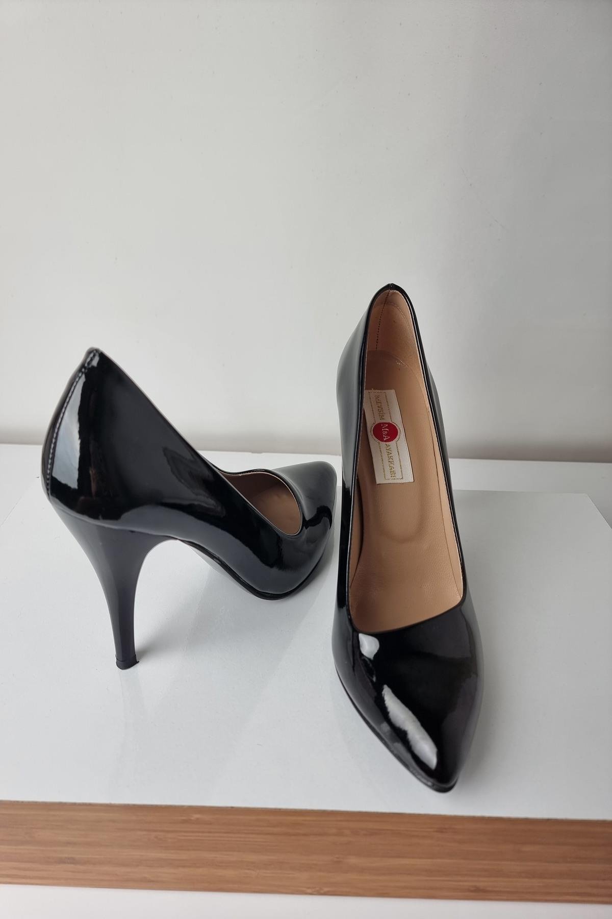 1150 Kadın Stiletto Topuklu Ayakkabı Siyah Rugan