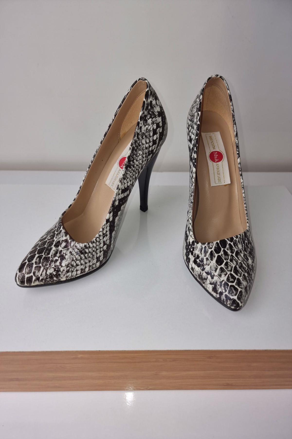 1150 Kadın Stiletto Topuklu Ayakkabı Siyah Yılan