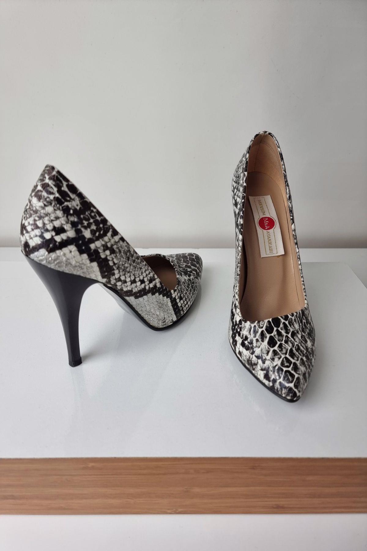 1150 Kadın Stiletto Topuklu Ayakkabı Siyah Yılan