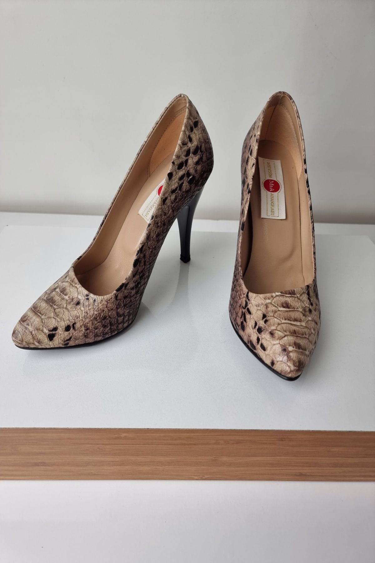 1150 Kadın Stiletto Topuklu Ayakkabı Vizon Yılan