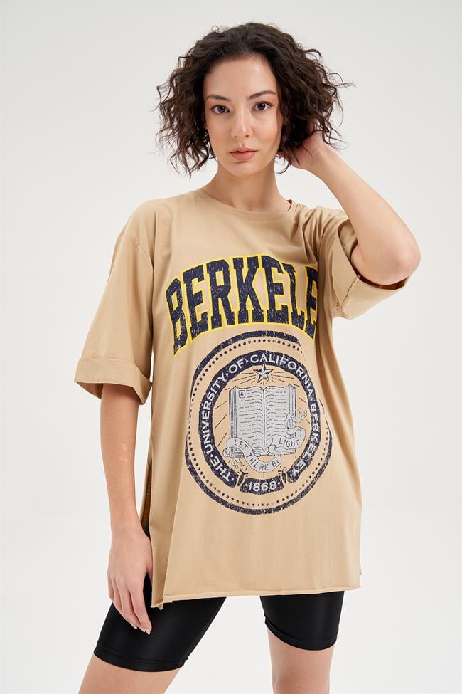 KADIN BERKELEY YAZILI DUBLE KOL YANI YIRTMAÇLI TSHIRT
