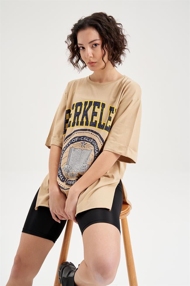 KADIN BERKELEY YAZILI DUBLE KOL YANI YIRTMAÇLI TSHIRT
