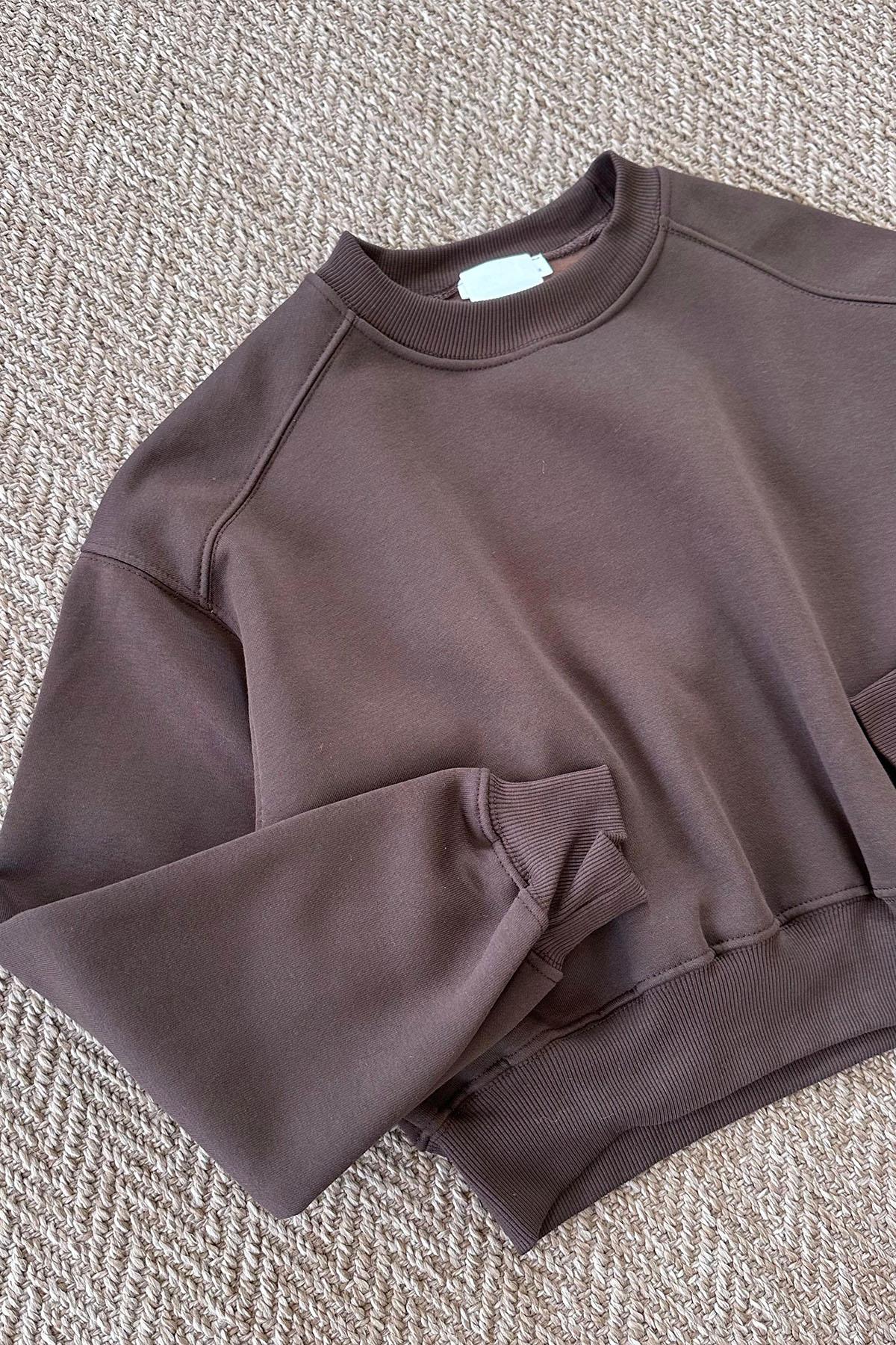 Kadın Bisiklet Yaka Basic Crop Sweatshirt - KAHVE