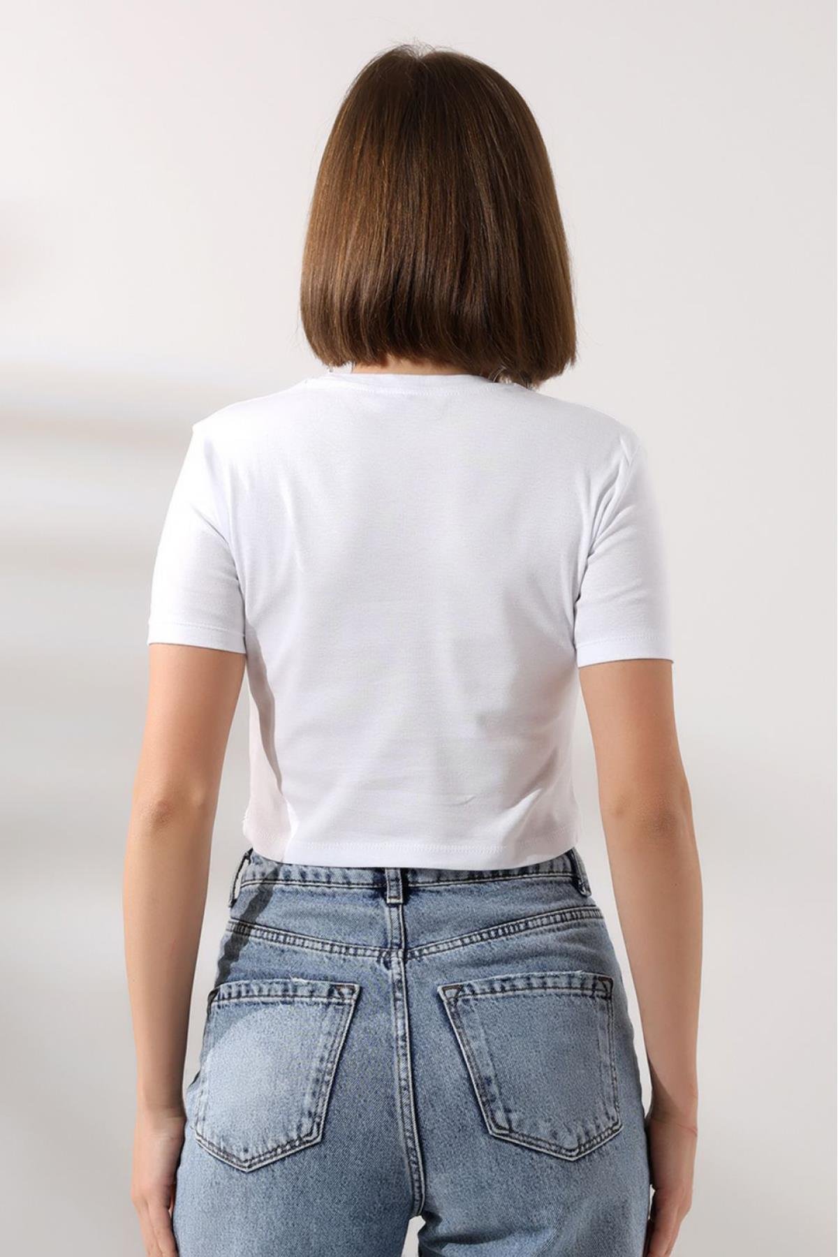 Kadın Bisiklet Yaka Crop Tshirt - BEYAZ