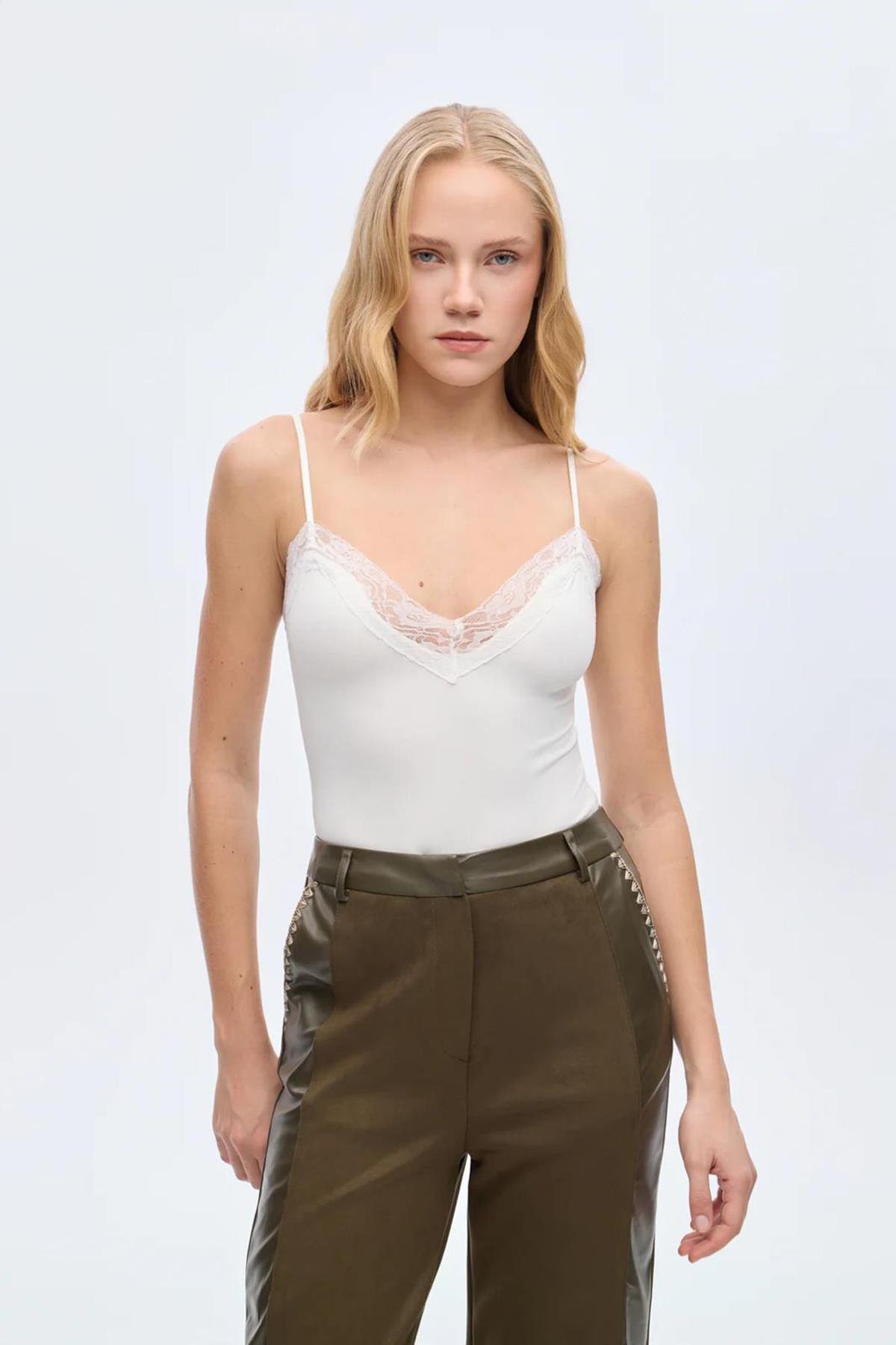 Kadın Dantelli Bodysuit - EKRU