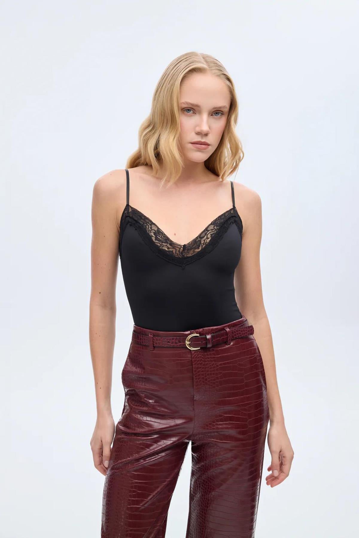 Kadın Dantelli Bodysuit - SİYAH