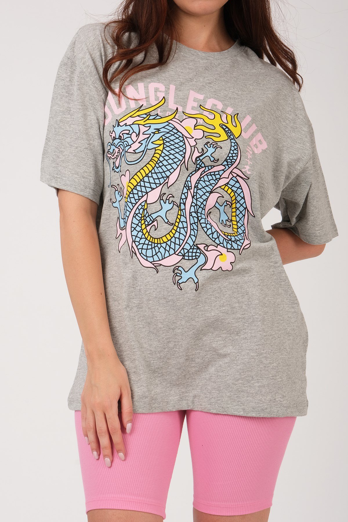 KADIN EJDERHA VE YAZI BASKILI TSHIRT