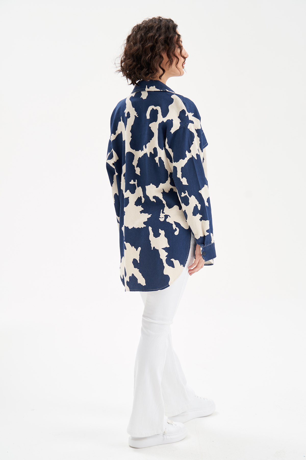 KADIN İNEK DESENLİ KOT GABARDİN CEKET