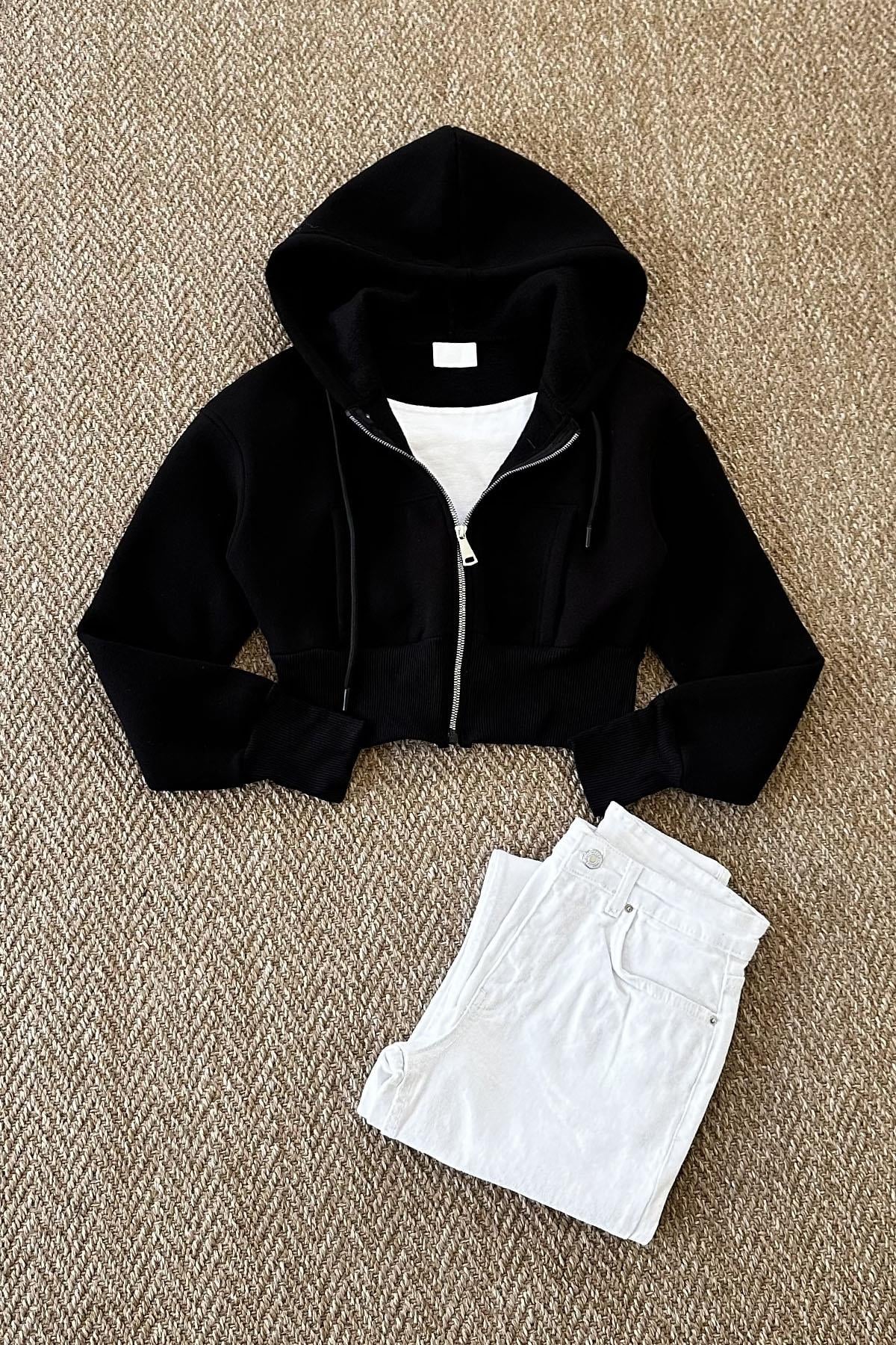 Kadın Kanguru Cepli Kapüşonlu Kısa Sweatshirt - SİYAH