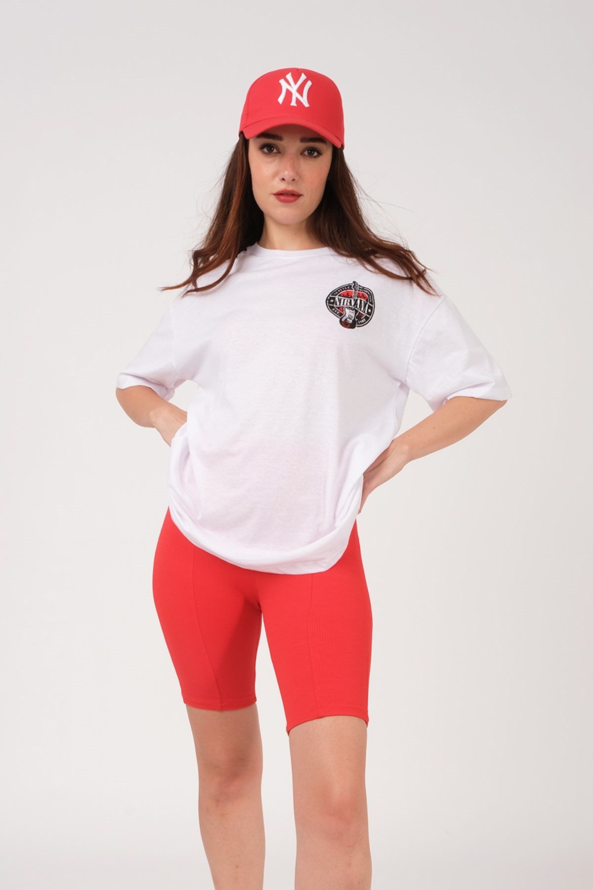 KADIN ÖN ARKA NİRVANA GİTAR BASKILI TSHIRT
