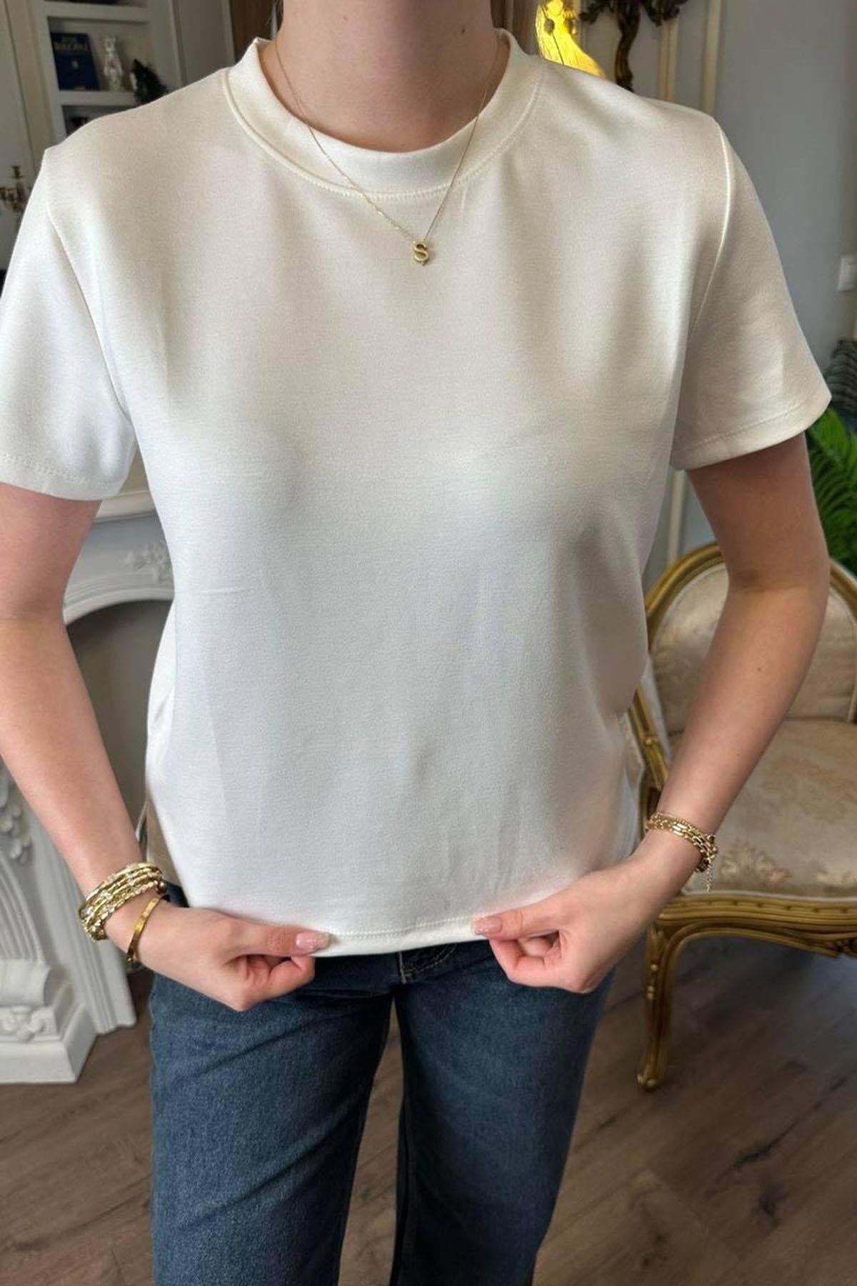 Kadın Yanları Yırtmaçlı Basic Tshirt - EKRU