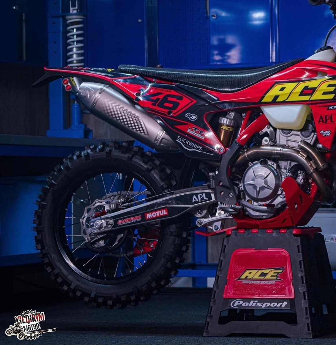 HUSQVARNA FE 250/350 MODELLER AKRAPOVİC EGZOZ 20-22