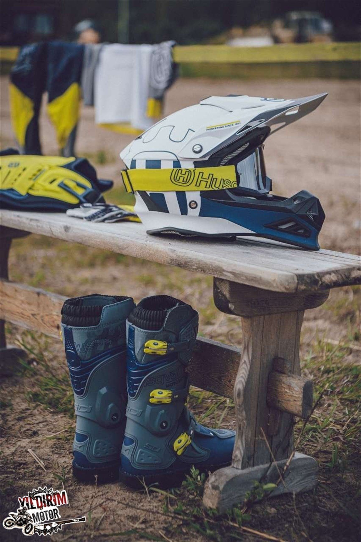 HUSQVARNA FLAME ÇOCUK BOT 38