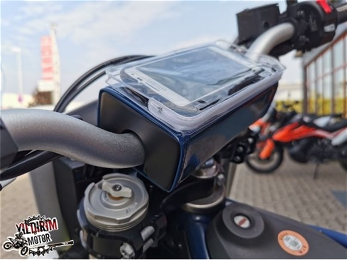 HUSQVARNA TELEFON TUTUCULU GİDON PEDİ