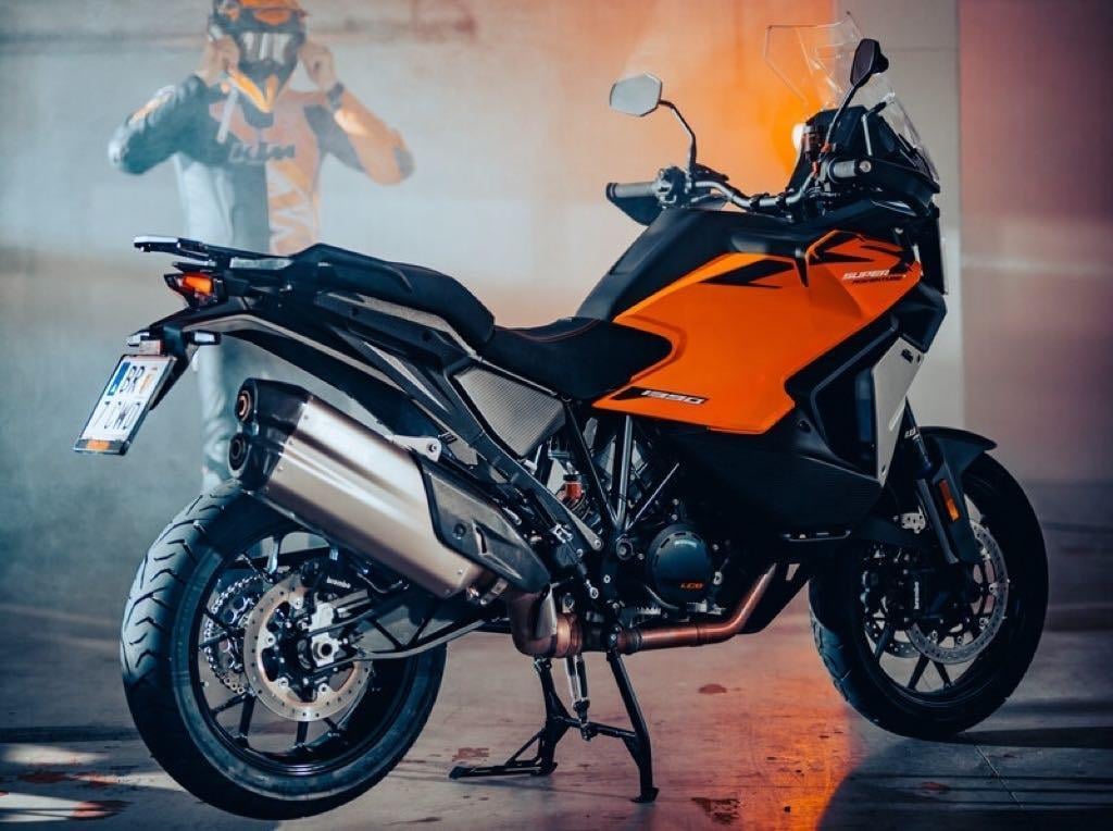 KTM 1390 S MODELLER AKRAPOVİC EGZOZ 20-24