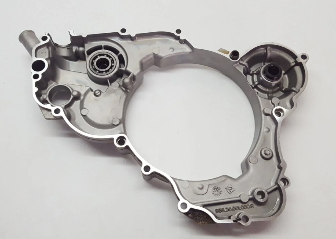 KTM EXC 250/300 DEBRİYAJ KAPAK 20-23