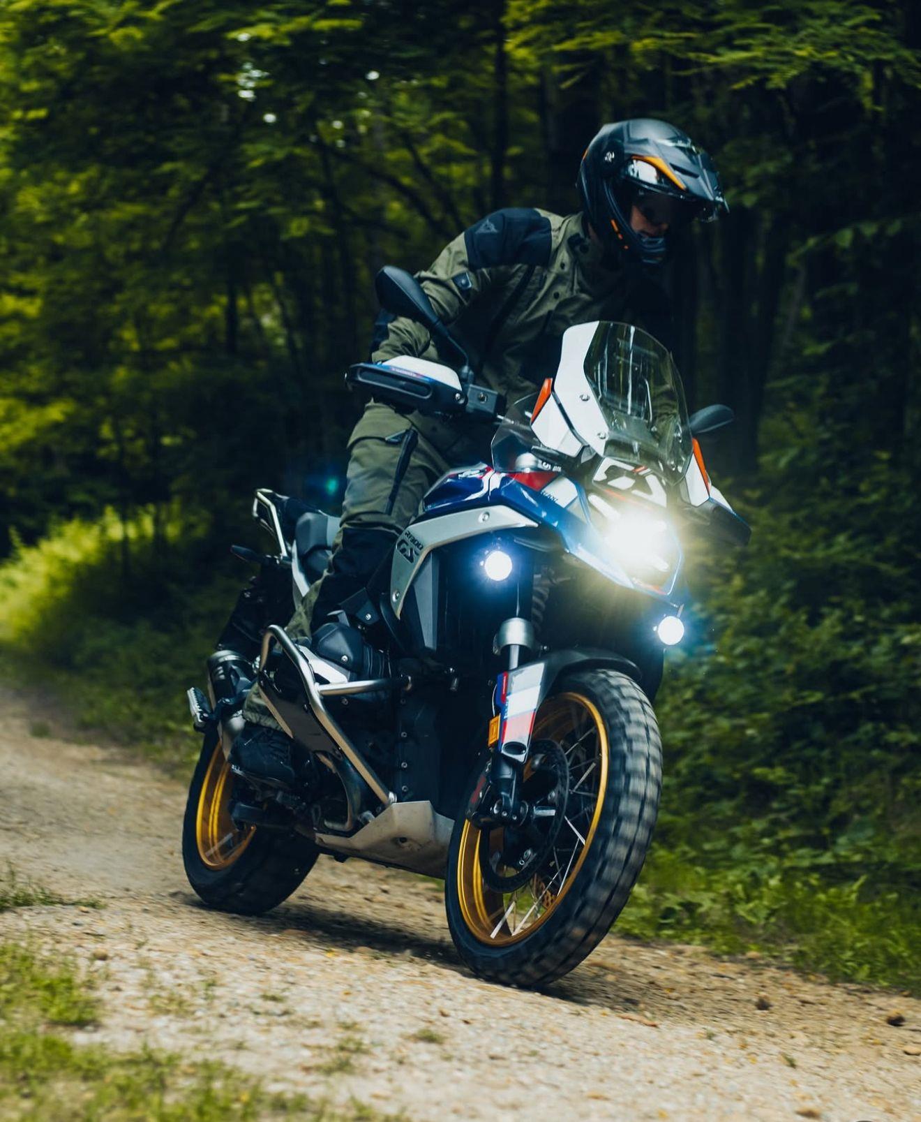 LEOVİNCE BMW 1300GS LV14 EGZOZ 23-25
