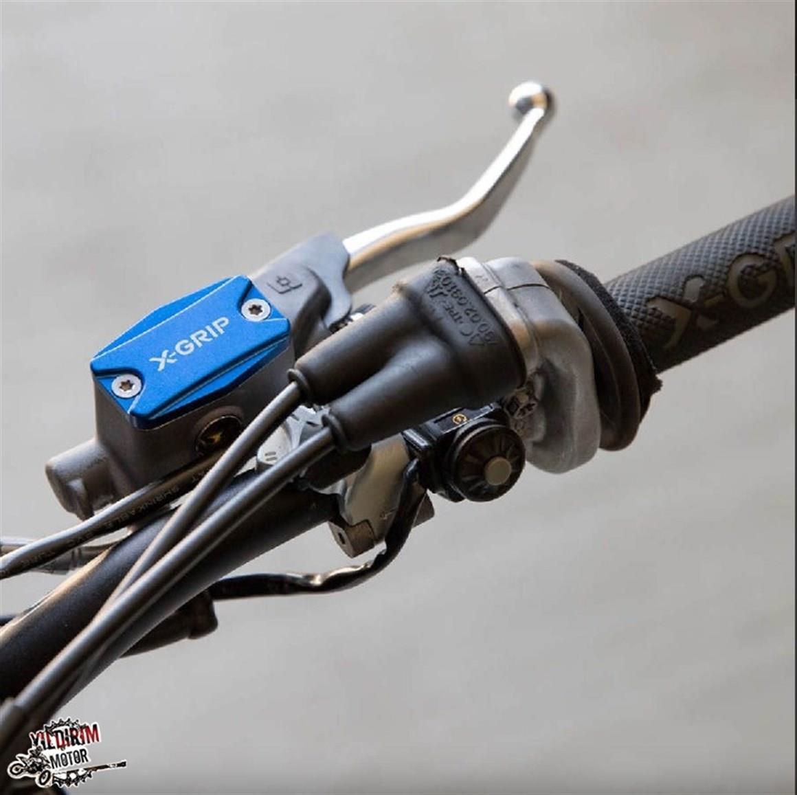 X-GRİP HUSQ GASGAS BRAKTEC DEB ÜST MERKEZ KAPAK