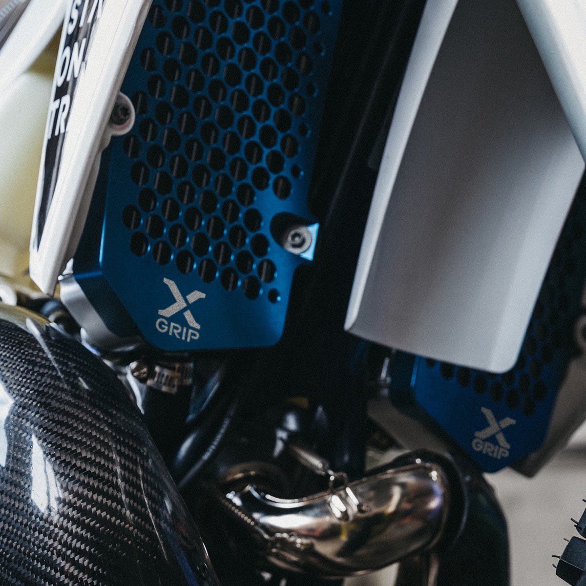 X-GRİP HUSQVARNA TE FE RADYATÖR KORUMA MAVİ 2017-2019